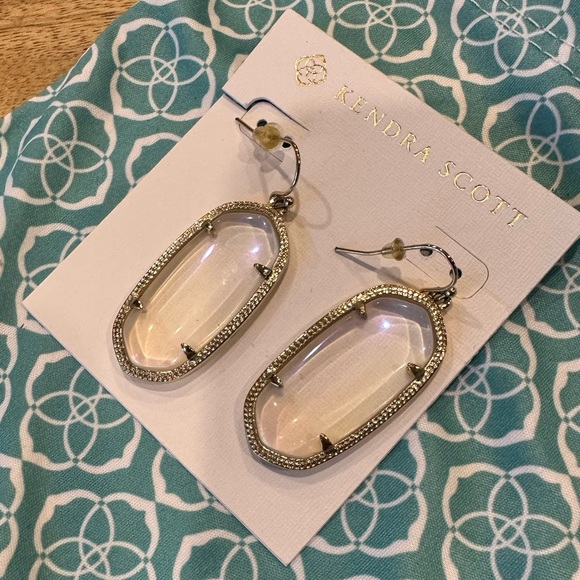 Kendra Scott Elle Gold clear iridescent - Picture 2 of 2